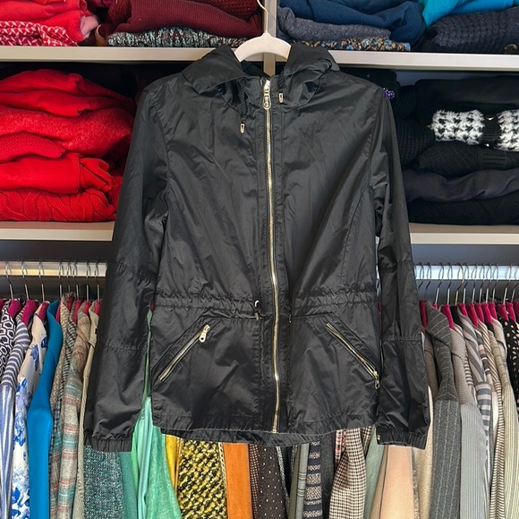 Massimo Dutti black hooded cinch waist 2 pocket rain jacket size XS - Picture 1 of 3